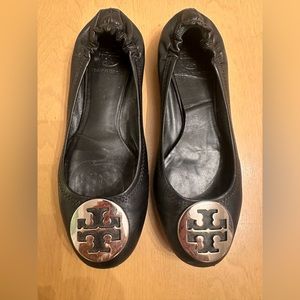 Tory Burch black leather Reva flats sz 9.5